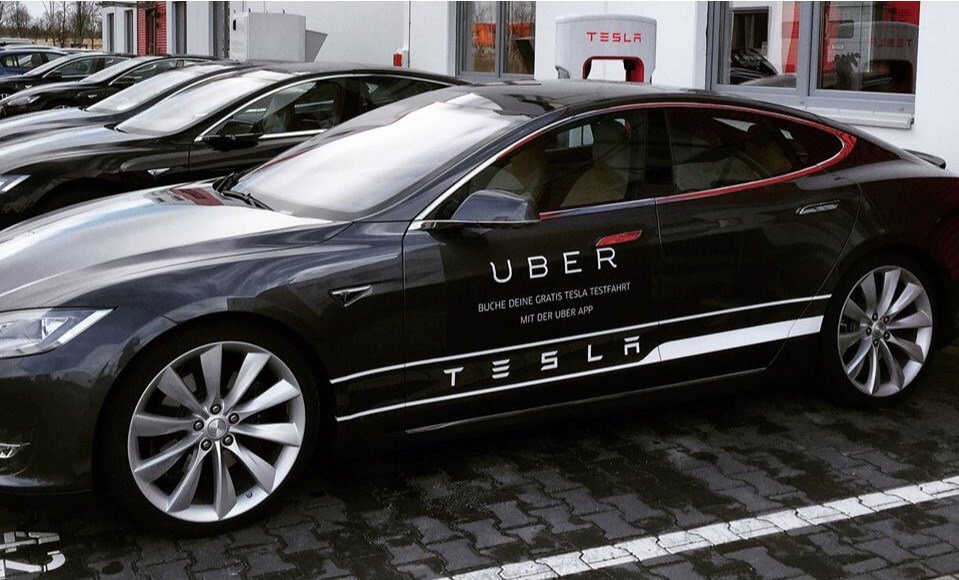 uber tesla praca Szwecja 2026